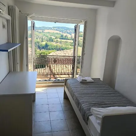 Apartament In Centro Urbino